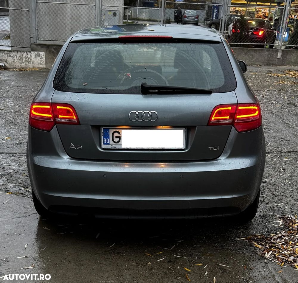 Audi A3 Sportback 1.6 TDI Ambiente - 4