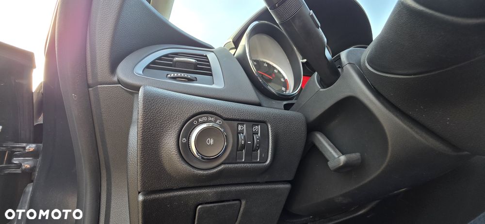 Opel Astra - 11