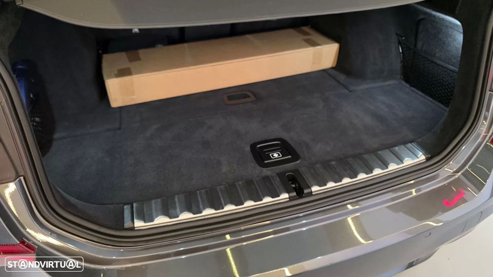 BMW 320 d Line Sport Shadow Auto - 22