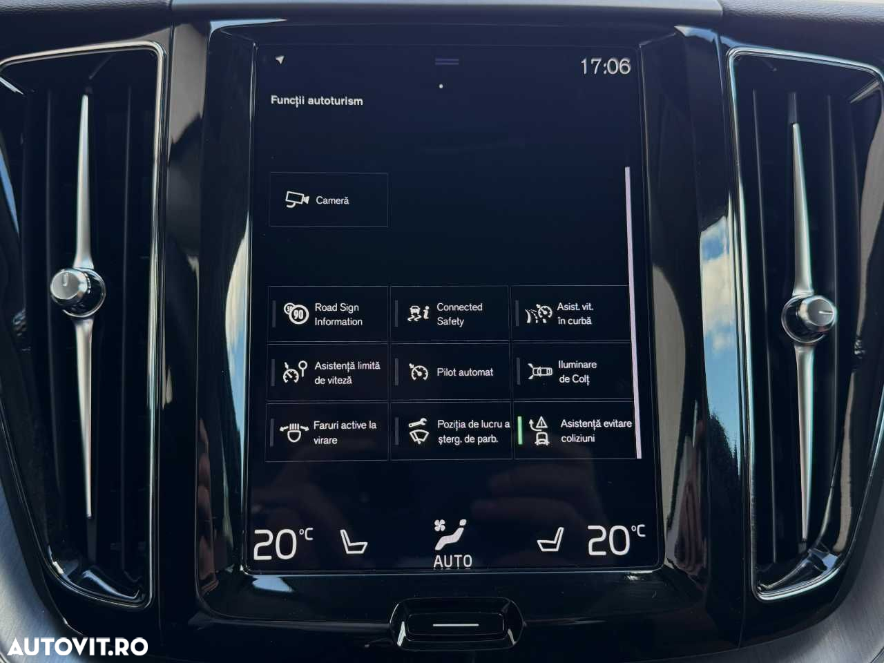 Volvo XC 60 D4 Momentum Pro - 30