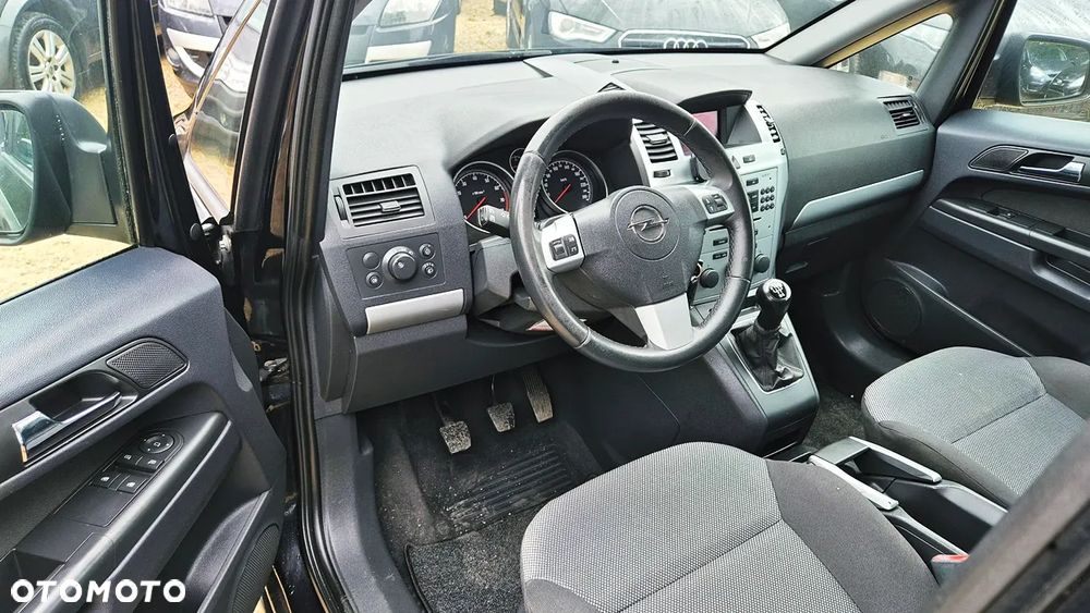 Opel Zafira 1.6 Cosmo EU5 - 31