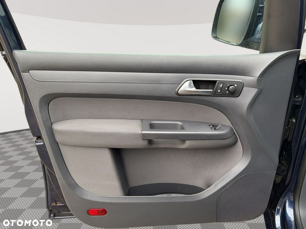 Volkswagen Caddy - 10