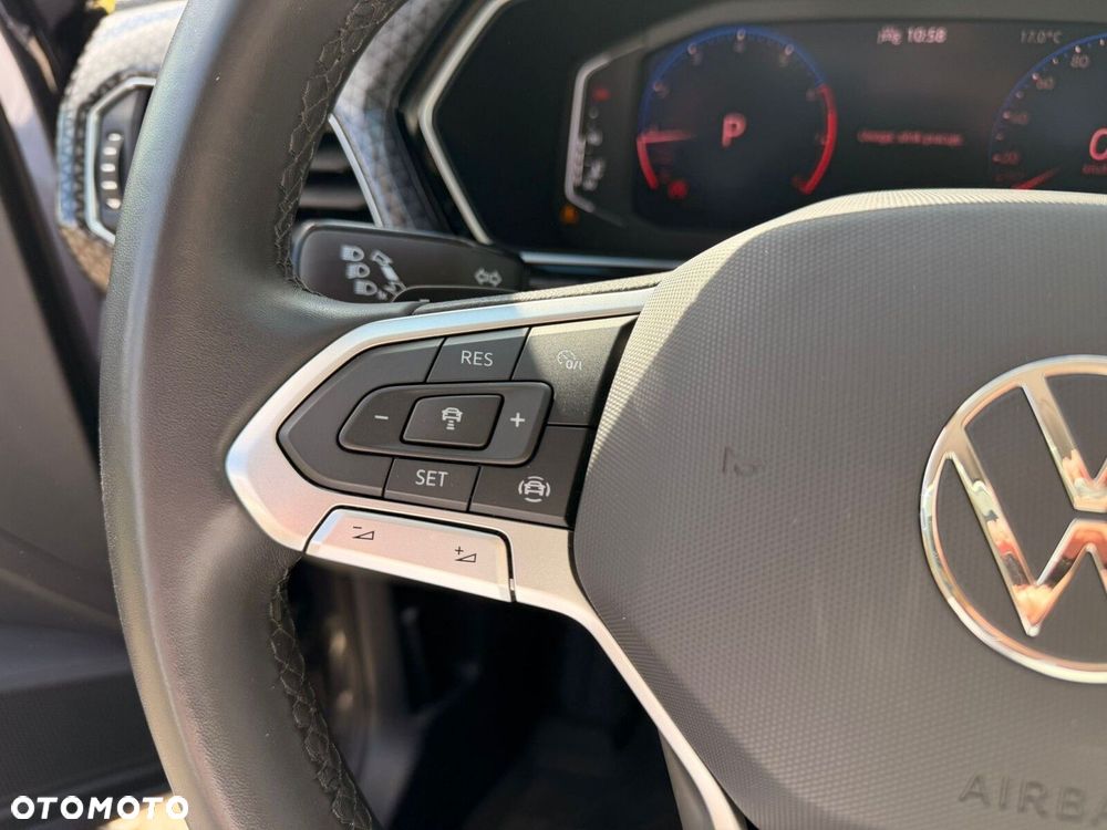 Volkswagen T-Cross - 18