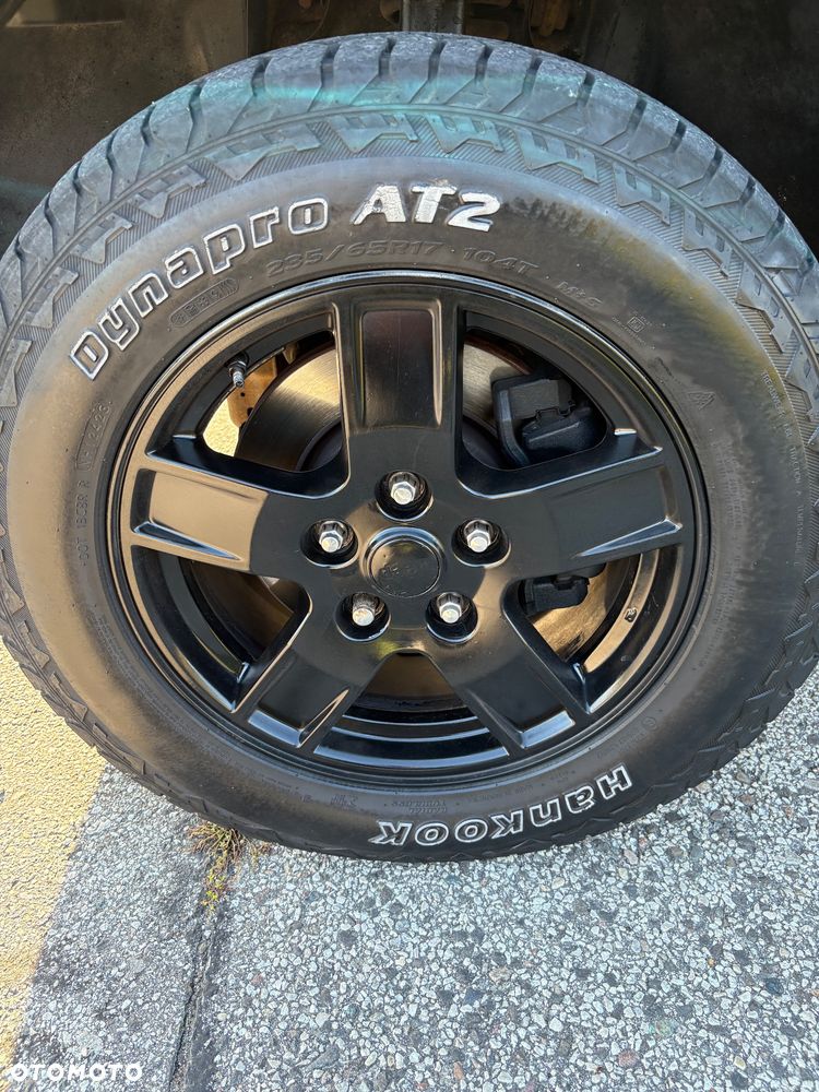 Jeep Grand Cherokee - 23