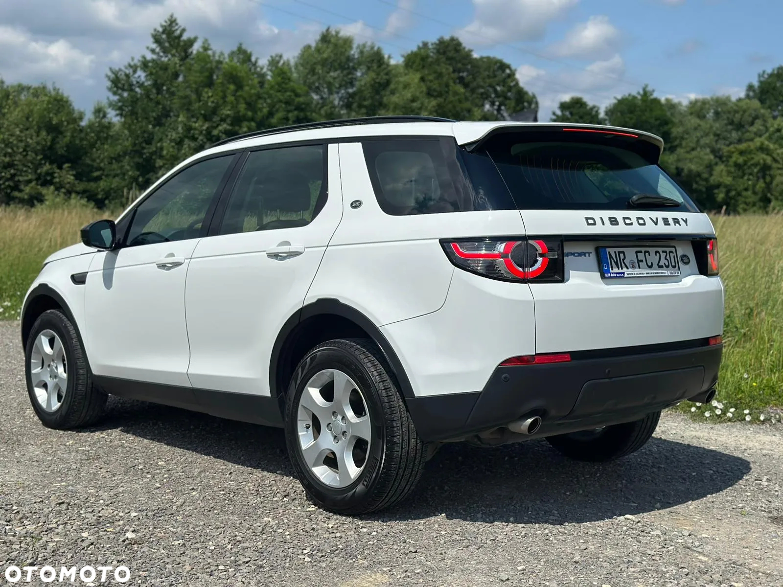 Land Rover Discovery Sport 2.0 eD4 HSE - 7