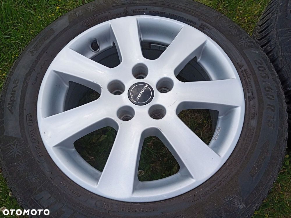 Felgi aluminiowe 5x114,3 Mazda 3 Kia Ceed Soul Venga Hyundai i30 16 opony 7 - 5