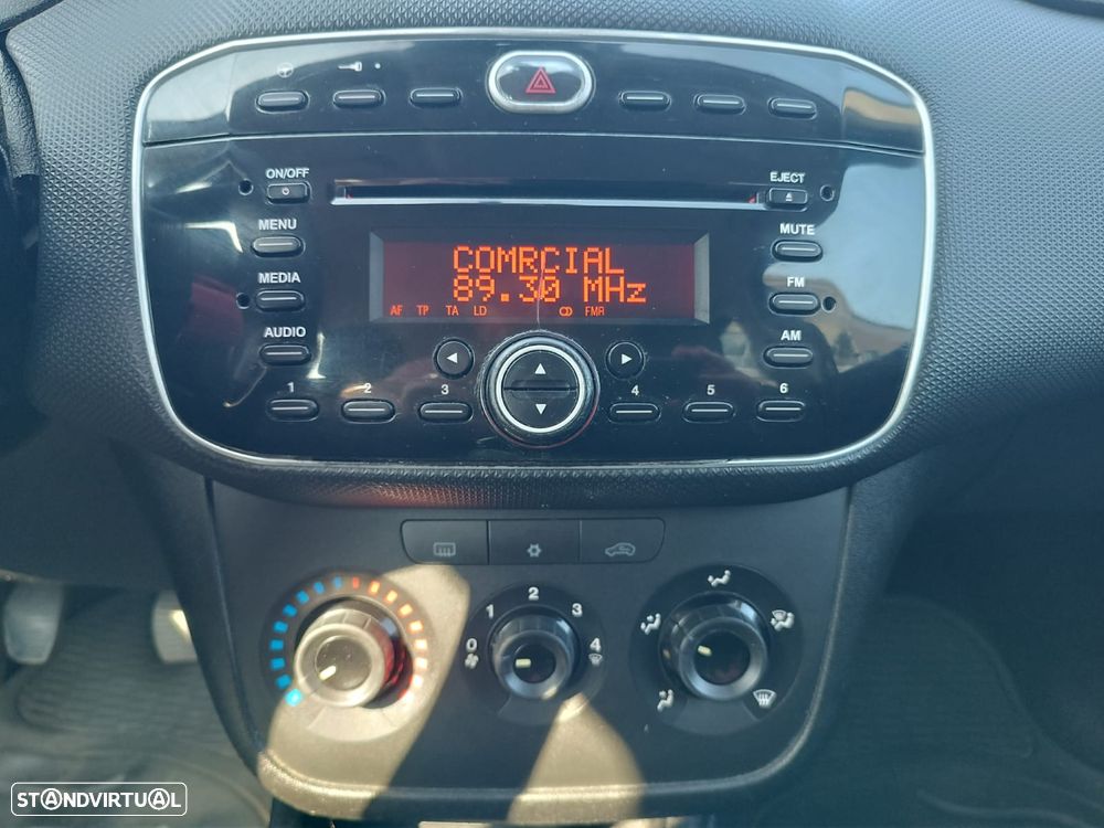 Fiat Punto 1.2 Lounge S&S - 20