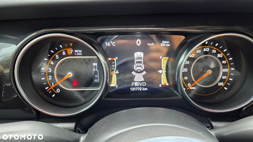 Jeep Wrangler 3.6 Unlim Sahara EU6 - 32