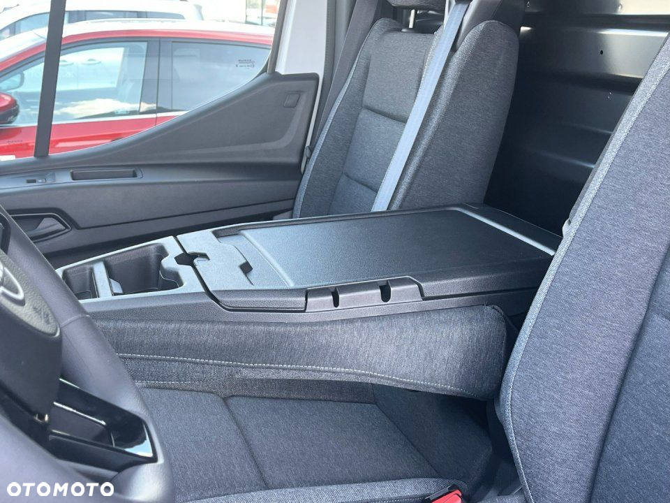 Nissan Interstar - 14