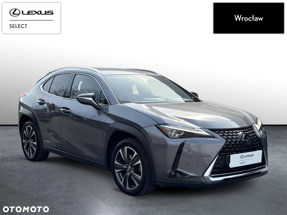 Lexus UX - 8