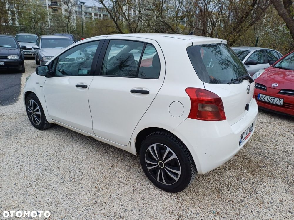 Toyota Yaris - 6