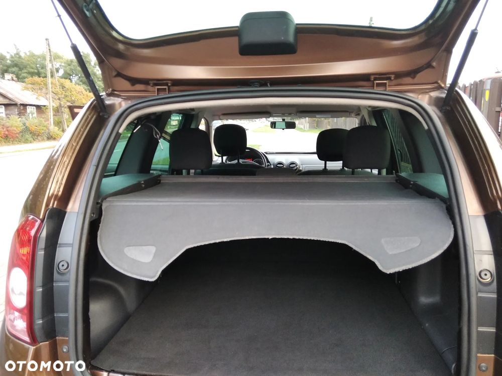 Dacia Duster 1.6 Laureate 4x4 - 19