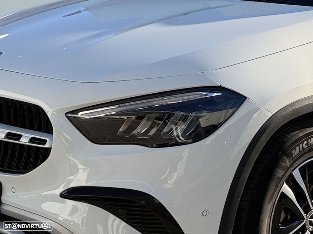 Mercedes-Benz GLA 180 d - 9