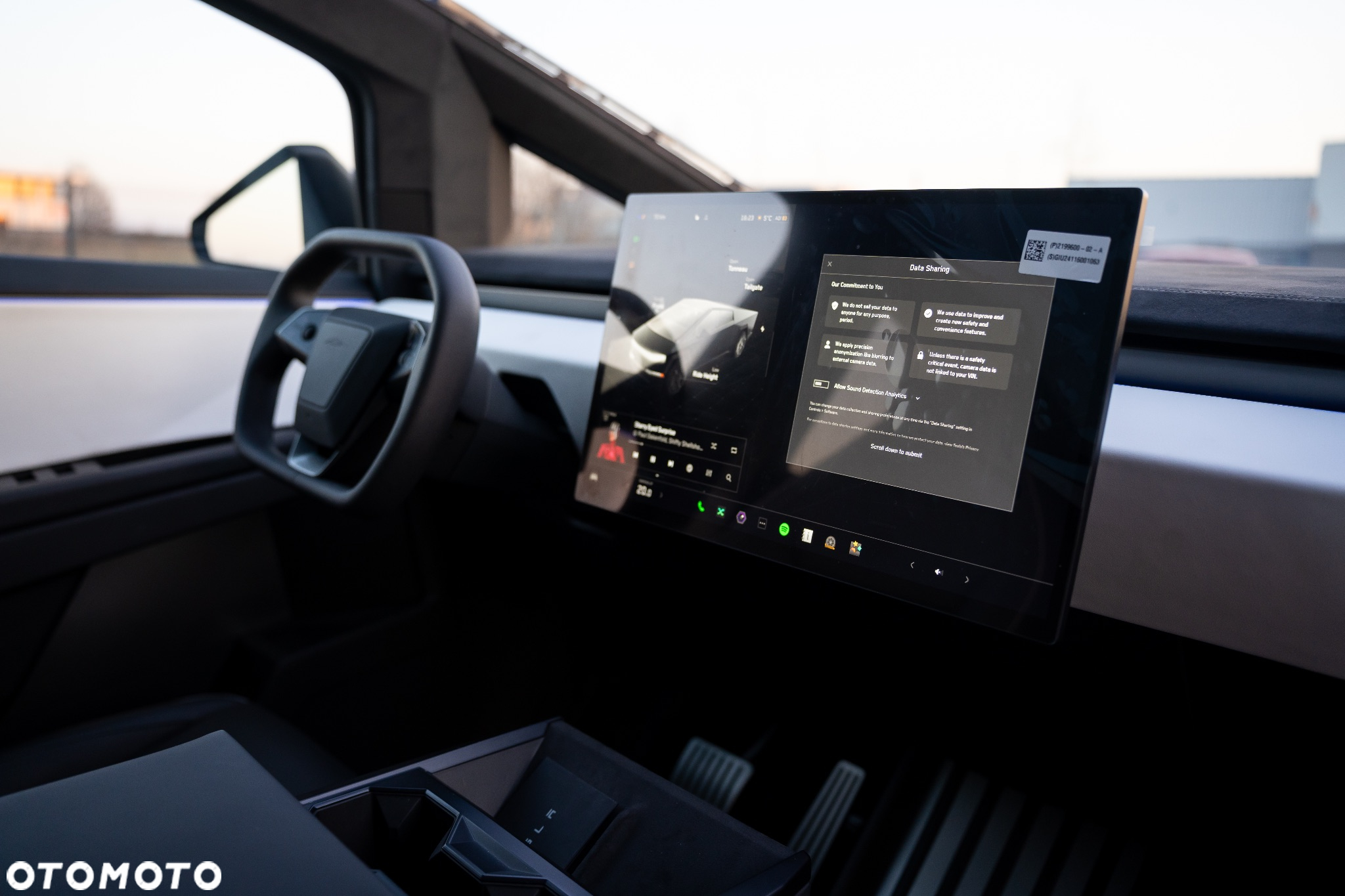 Tesla Cybertruck - 19