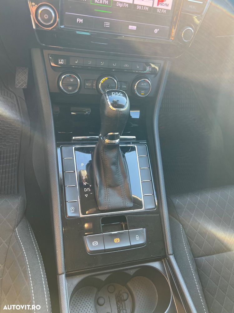 Skoda Superb 2.0 TDI DSG Style - 10