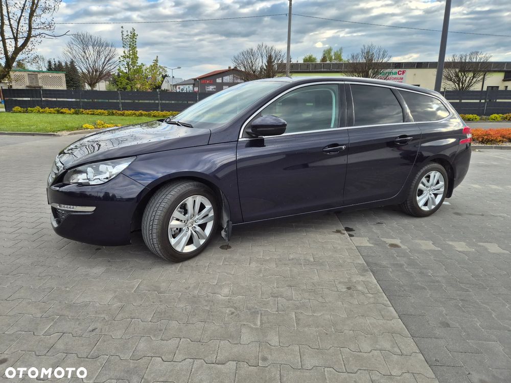 Peugeot 308 1.6 BlueHDi Allure S&S - 12
