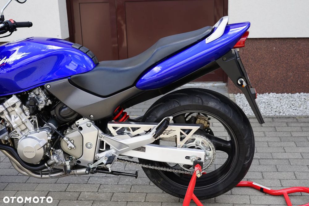 Honda Hornet - 24