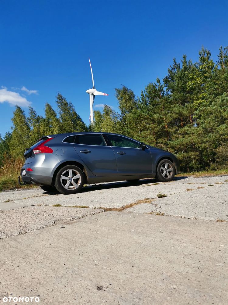 Volvo V40 D4 Drive-E Momentum - 17