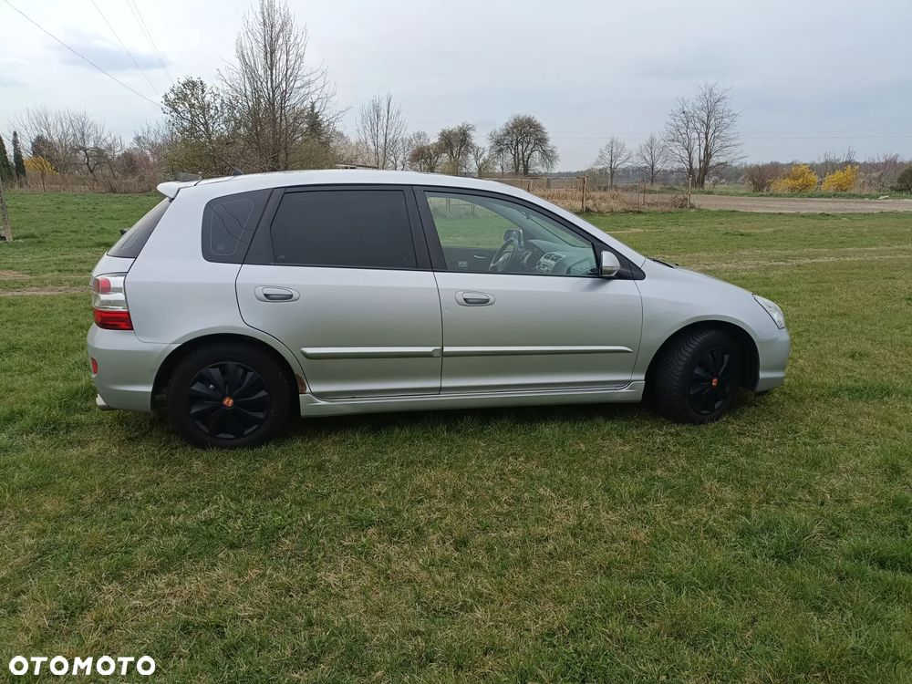 Honda Civic 1.6i ES - 6