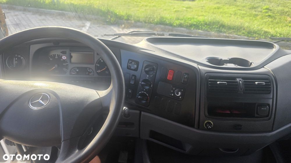 Mercedes-Benz ATEGO - 11