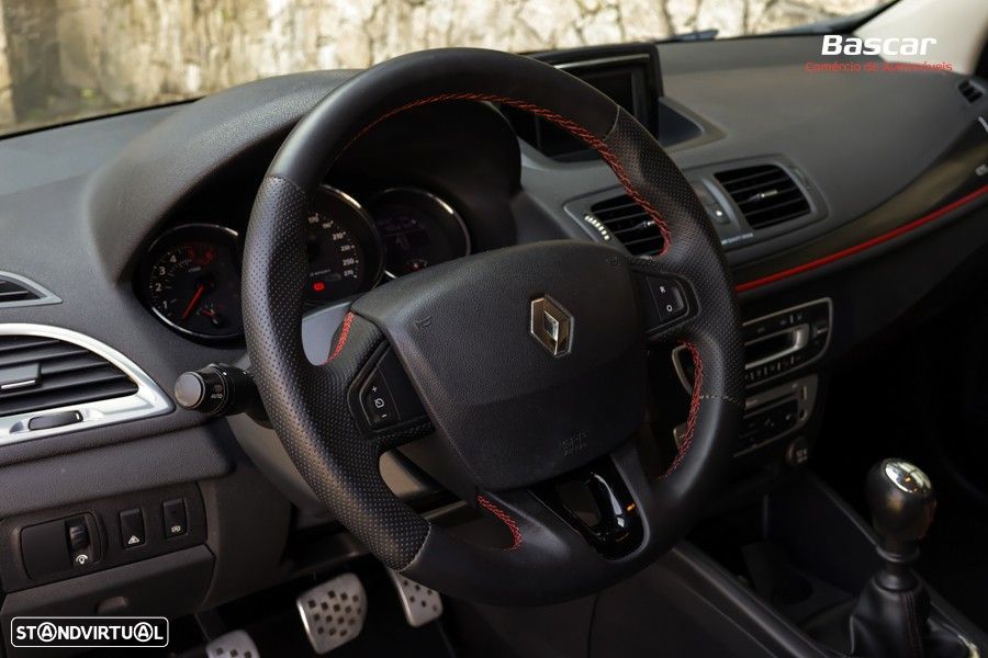 Renault Mégane Sport Tourer 1.5 dCi GT Line - 31