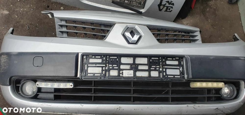 Renault Scenic II Zderzak przedni - 1