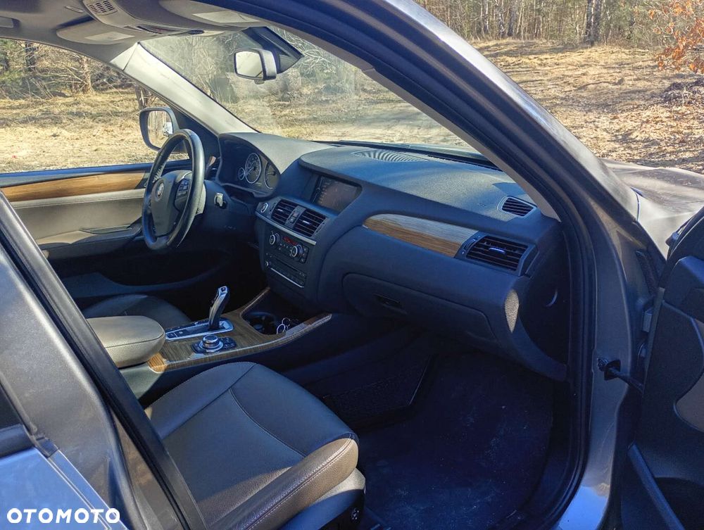 BMW X3 xDrive28i Sport-Aut - 26