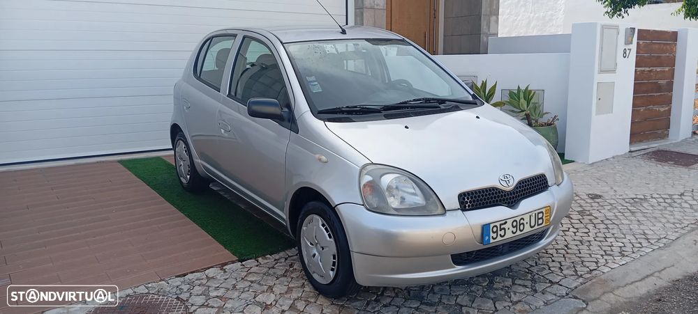 Toyota Yaris 1.0 Terra DA+ABS+CD+AC - 1