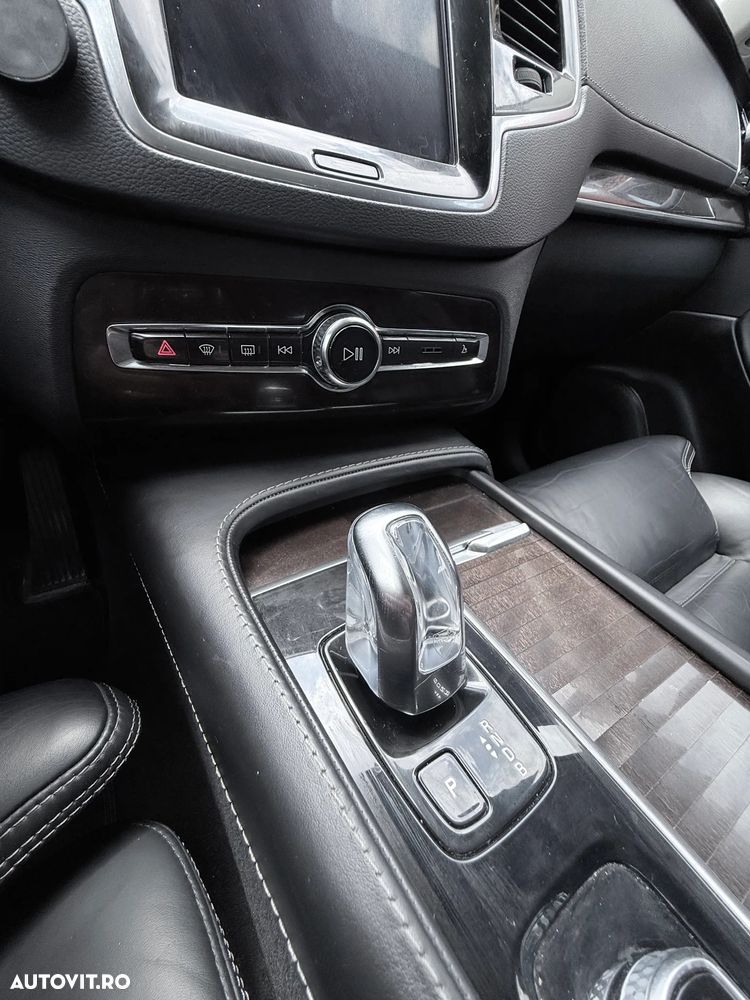 Volvo XC 90 - 10