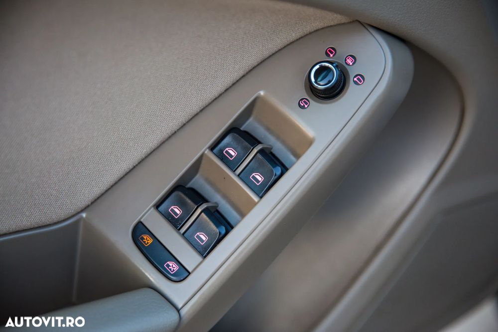 Audi A4 2.0 TDI Multitronic - 26