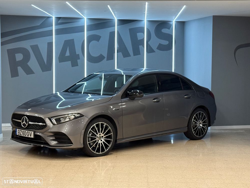 Mercedes-Benz A 250 Limousine e 8G-DCT AMG Line - 14
