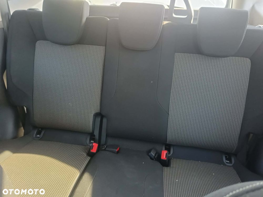 Ford Tourneo Courier 1.0 EcoBoost Trend - 29