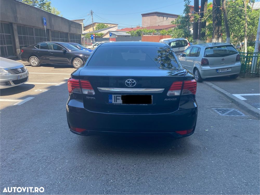 Toyota Avensis 1.8 Multidrive S Executive - 6