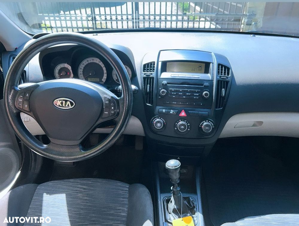 Kia Ceed Cee'd 1.6 GSL Style - 3