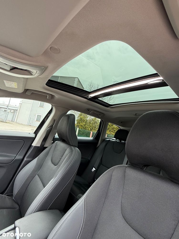 Volvo XC 60 D4 Momentum - 13