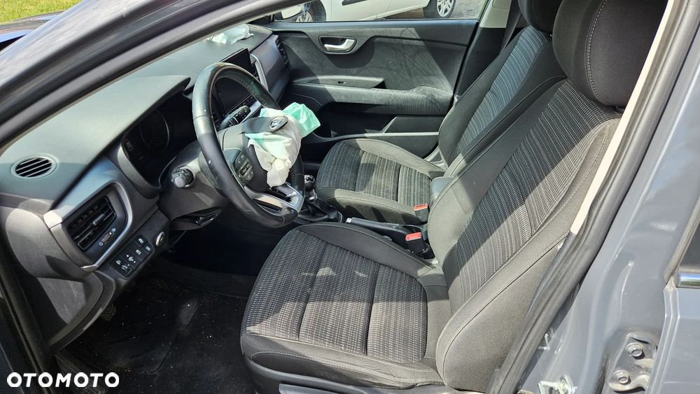 Kia Stonic - 22