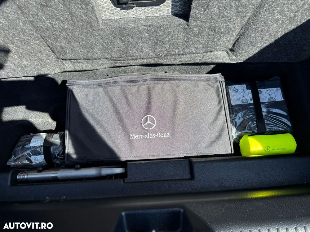 Mercedes-Benz EQE - 13