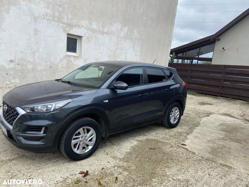 Hyundai Tucson - 2