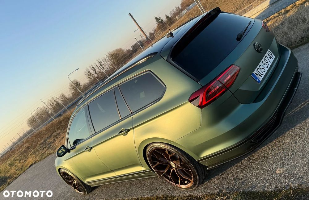 Volkswagen Passat - 14