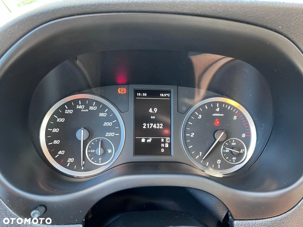 Mercedes-Benz Vito - 21