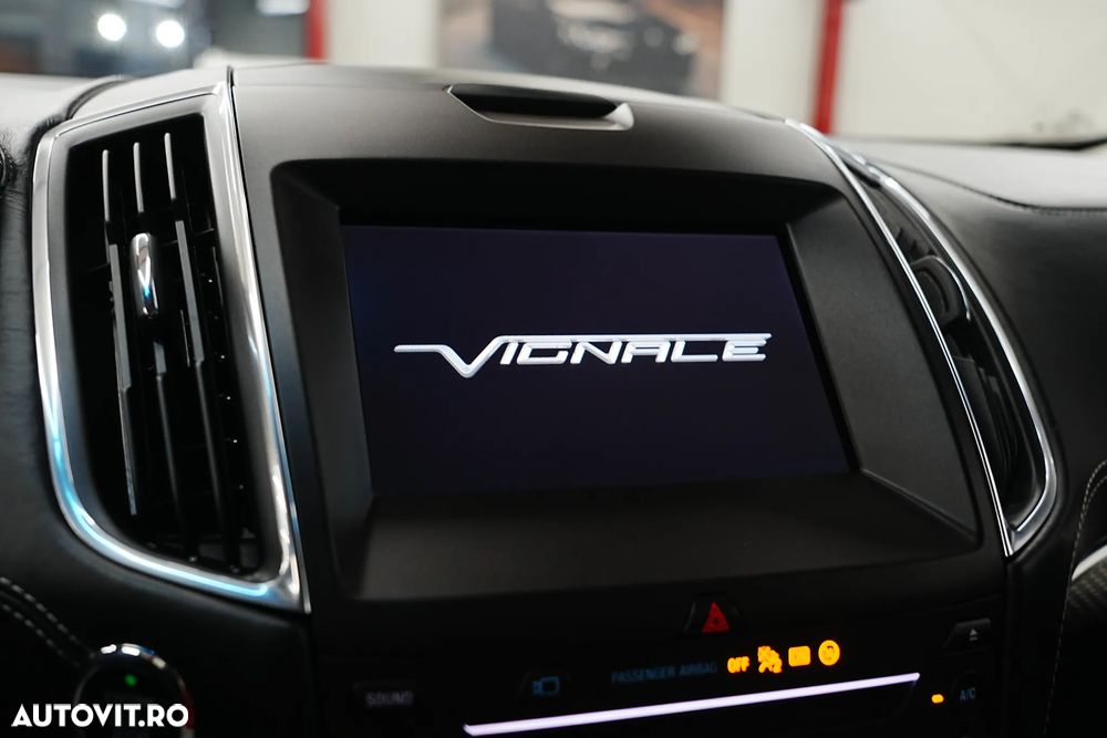 Ford Edge 2.0 Panther A8 AWD Vignale - 11
