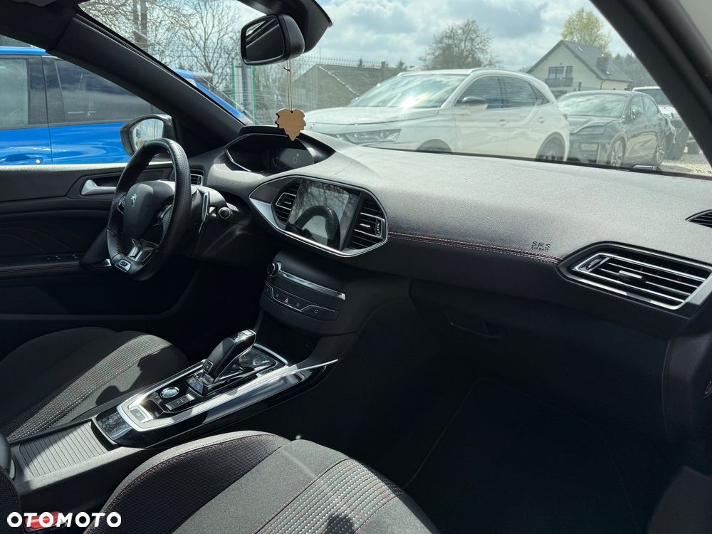 Peugeot 308 - 11