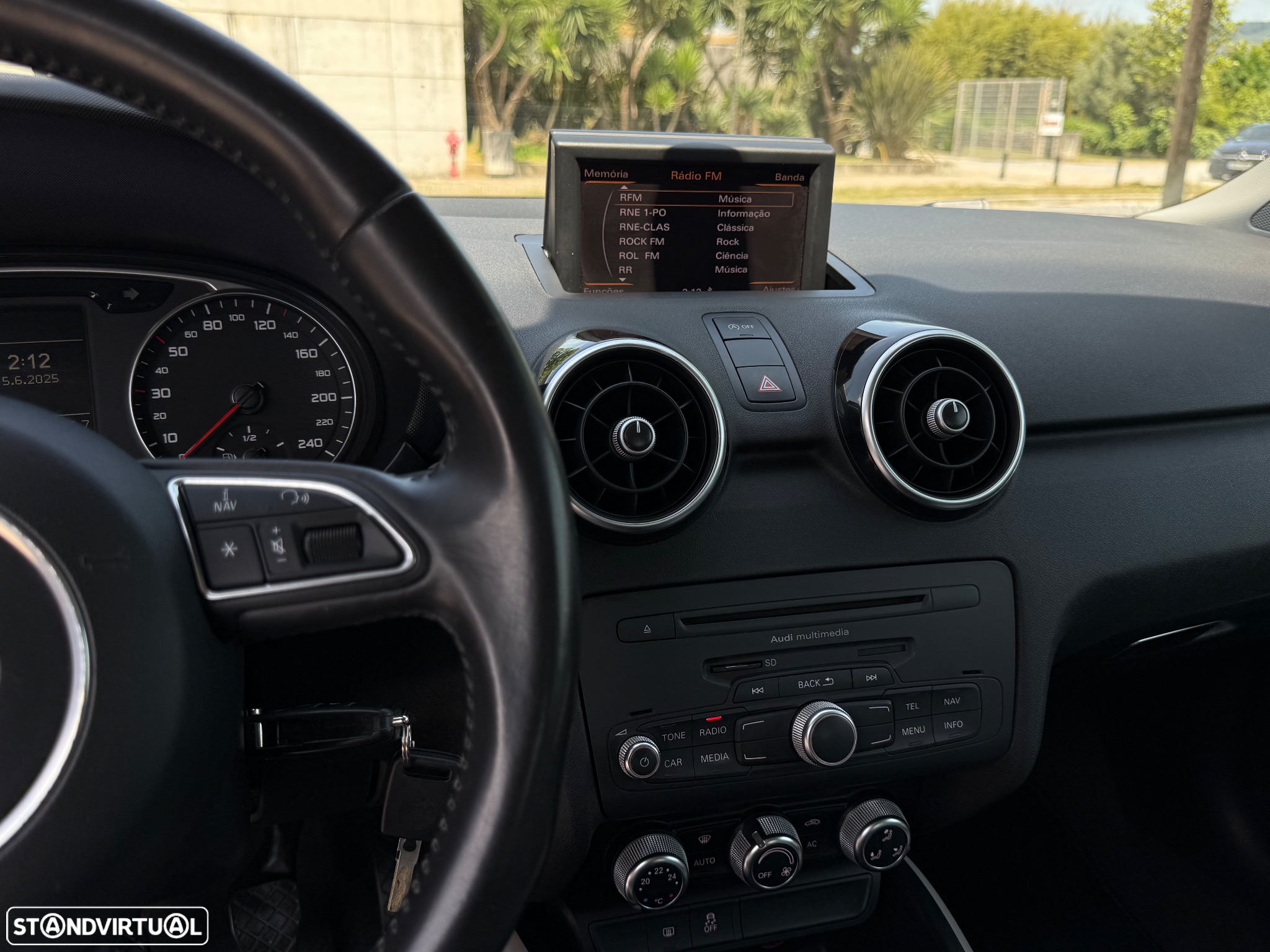Audi A1 1.6 TDI Attraction - 26