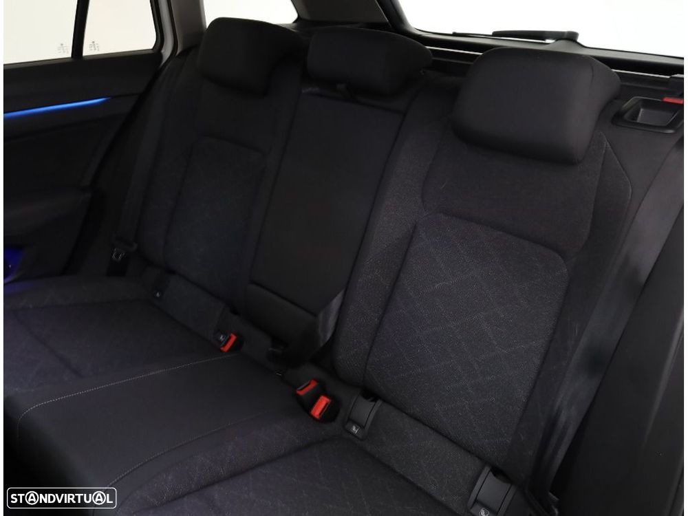 VW Golf Variant 2.0 TDi Life DSG - 25