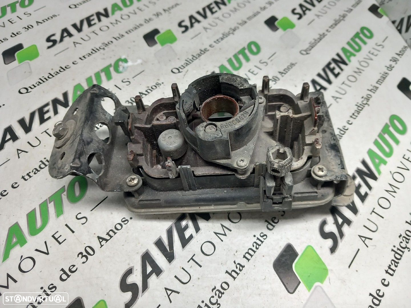Farol Nevoeiro Toyota Corolla (_E12_) - 4