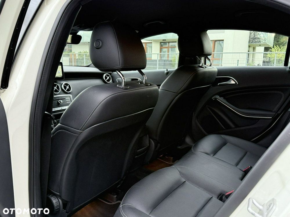 Mercedes-Benz Klasa A 180 (BlueEFFICIENCY) Urban - 14