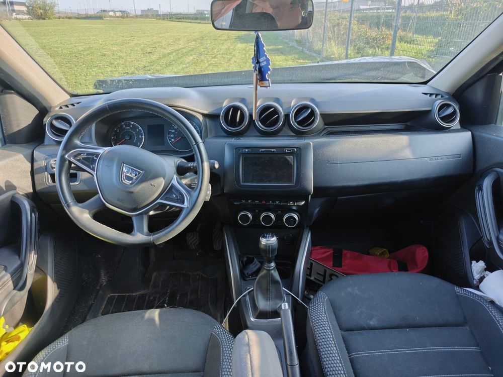 Dacia Duster 1.6 SCe Urban Explorer S&S - 4