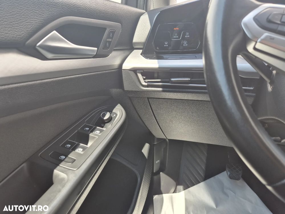 Volkswagen Golf 1.0 TSI Life - 13