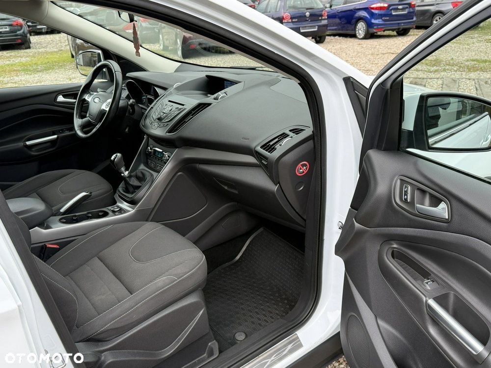 Ford Kuga - 29