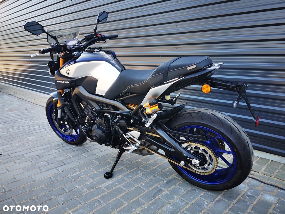 Yamaha MT - 6